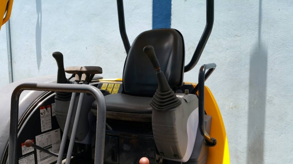 ขาย รถขุด KOMATSU รุ่น PC30MR-1- มือสองญี่ปุ่น แทร็กเหล็ก สลักแน่น ทุกส่วน ทำงานไว คอนโทรลสั้น มือถือ /LINE ID : 0818753444 ขาย รถขุด KOMATSU รุ่น PC30MR-1- มือสองญี่ปุ่น แทร็กเหล็ก สลักแน่น ทุกส่วน ทำงานไว คอนโทรลสั้น มือถือ /LINE ID : 0818753444