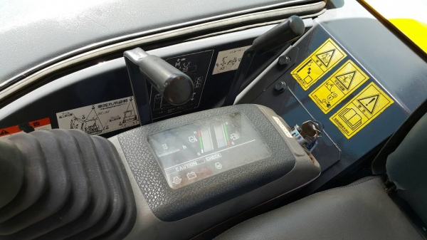 ขาย รถขุด KOMATSU รุ่น PC30MR-1- มือสองญี่ปุ่น แทร็กเหล็ก สลักแน่น ทุกส่วน ทำงานไว คอนโทรลสั้น มือถือ /LINE ID : 0818753444 ขาย รถขุด KOMATSU รุ่น PC30MR-1- มือสองญี่ปุ่น แทร็กเหล็ก สลักแน่น ทุกส่วน ทำงานไว คอนโทรลสั้น มือถือ /LINE ID : 0818753444