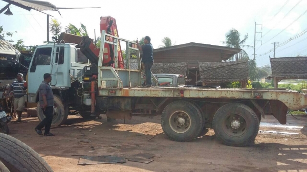 10ล้อติดเครนพับ...210 แรง. Isuzu FXZ13NFY-3902736. เครน4.70ตัน. เล่มพร้อม