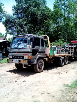 ขายสิบล้อมิตซู225 สองเพาบรรทุกรถเกี่ยวข้าว