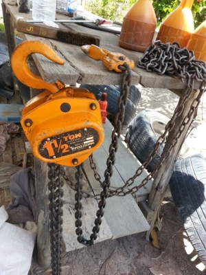 รอก KITO 11/2Ton