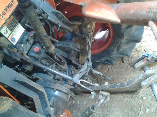 KUBOTA L4508 ไม่มีอุปกรณ์นะครับ เล่มพร้อม รถมือเดียวครับ สีเดิมบาง KUBOTA L4508 ไม่มีอุปกรณ์นะครับ เล่มพร้อม รถมือเดียวครับ สีเดิมบาง