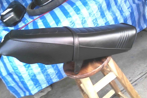 ขายเบาะ รุ่นเก่า พื้นเหล็ก