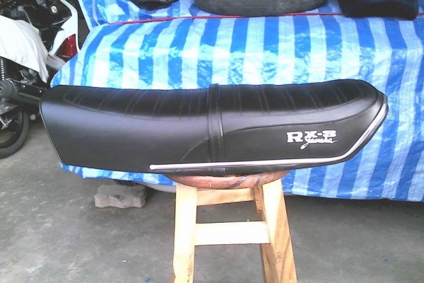 ขายเบาะ รุ่นเก่า พื้นเหล็ก