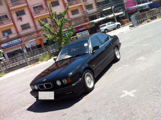 ขออนุญาติขาย BMW 525i BIG NOSE วิ่งน้อย 8x,xxx KM เจ้าของขายเอง