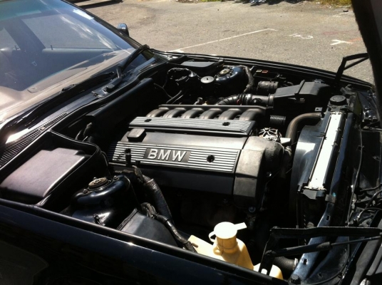 ขออนุญาติขาย BMW 525i BIG NOSE วิ่งน้อย 8x,xxx KM เจ้าของขายเอง