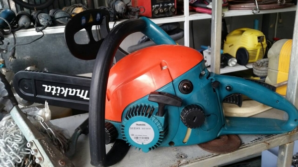 เลื่อยเครื่องมากีตา  ขนาด 12  นิ้ว