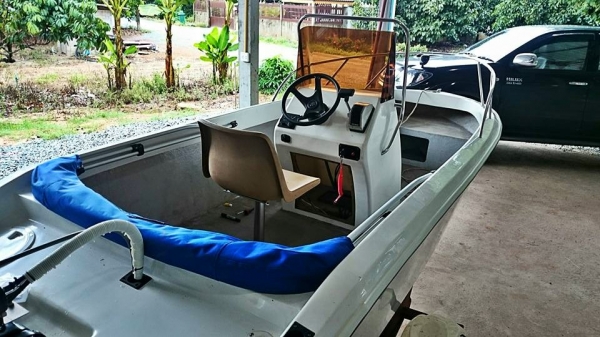 ขายเรือ 14 ฟุต เครื่อง df30 ครับ พร้อมเทเลอร์ครับ