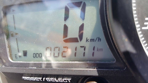 R15 2014 วิ่ง 2100 ขายถูกๆ ต่อรองได้ ส่งฟรีจ้า สภาพมือ 1 เลย R15 2014 วิ่ง 2100 ขายถูกๆ ต่อรองได้ ส่งฟรีจ้า สภาพมือ 1 เลย