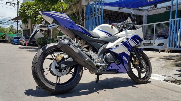 มาใหม่สภาพมือ1 R15 2015 รถอายุ 3 เดือน วิ่ง 2500 มีประกันรถหาย ขายถูก ต่อรองได้