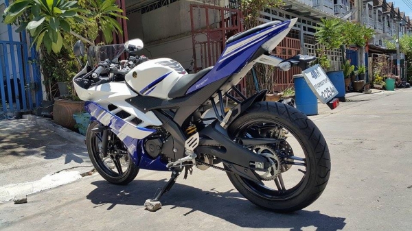 มาใหม่สภาพมือ1 R15 2015 รถอายุ 3 เดือน วิ่ง 2500 มีประกันรถหาย ขายถูก ต่อรองได้