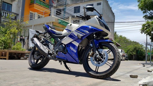 มาใหม่สภาพมือ1 R15 2015 รถอายุ 3 เดือน วิ่ง 2500 มีประกันรถหาย ขายถูก ต่อรองได้