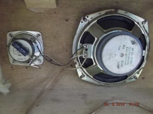 ขายวิทยุโบราน ธานินทร์ เดิมๆ รุ่น TF - 2222 รุ่นนิยม หายาก ขายวิทยุโบราน ธานินทร์ เดิมๆ รุ่น TF - 2222 รุ่นนิยม หายาก