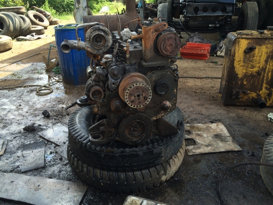 KOMATSU PC200 รุ่น 7  ราคา 200000 บาท