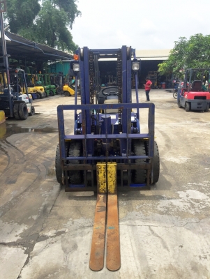 -:-*&bull;*ข า ย ร ถ ย ก นำ เ ข้ า*&bull;*-:-KOMATSU FD30-12 เครื่องดีเซล4D94E เกียร์ธรรมดา สนใจติดต่อ083-062-0223/098-329-9549(ปอนด์)