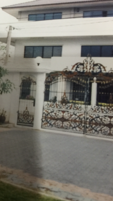 ขายประตูอะลูมิเนียม อัลลอย สถาพดีมาก ของใหม่แสนกว่าบาท