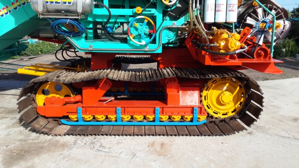 ขายรถเกี่ยวข้าวไทยเจริญการช่าง