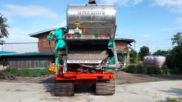 ขายรถเกี่ยวข้าวไทยเจริญการช่าง