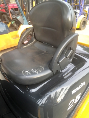 -:-*&bull;*ข า ย ร ถ ย ก นำ เ ข้ า*&bull;*-:-KOMATSU FD25-16 เครื่องดีเซล เสาสูง4เมตร เกียร์ออโต้ สนใจติดต่อ083-062-0223/098-329-9549(ปอนด์)