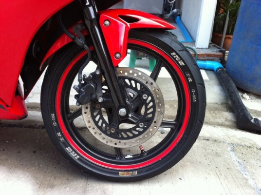 ขาย cbr150iสีแดง ปี2011 ราคา 42,000 บาท ราคานี้ไม่ลดแล้ว