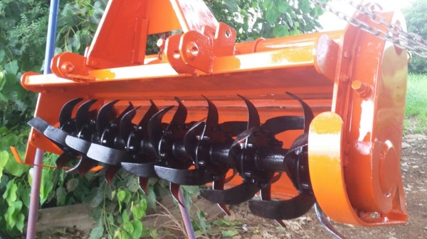 ขายโรตราลี่ของคูโบต้าของ34-36แรง กว้าง 1.60 เมตร ขายโรตราลี่ของคูโบต้าของ34-36แรง กว้าง 1.60 เมตร