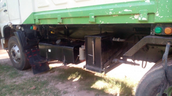 รถฮีโน่ 10 ล้อดั้ม 344 แรงม้า. ปี 55   สนใจติดต่อ  081 - 6079515