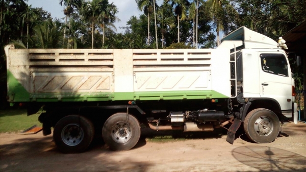 รถฮีโน่ 10 ล้อดั้ม 344 แรงม้า. ปี 55   สนใจติดต่อ  081 - 6079515