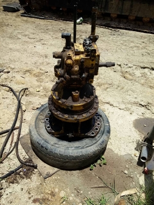 ขายอาหลั่ยแบคโฮ KOMATSU PC200-7 มีหลายรายการตามรูป ขายอาหลั่ยแบคโฮ KOMATSU PC200-7 มีหลายรายการตามรูป