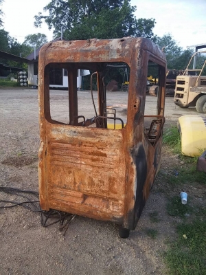 ขายอาหลั่ยแบคโฮ KOMATSU PC200-7 มีหลายรายการตามรูป ขายอาหลั่ยแบคโฮ KOMATSU PC200-7 มีหลายรายการตามรูป