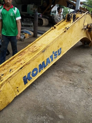 ขายอาหลั่ยแบคโฮ KOMATSU PC200-7 มีหลายรายการตามรูป ขายอาหลั่ยแบคโฮ KOMATSU PC200-7 มีหลายรายการตามรูป
