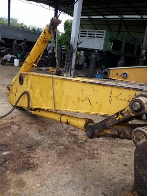 ขายอาหลั่ยแบคโฮ KOMATSU PC200-7 มีหลายรายการตามรูป ขายอาหลั่ยแบคโฮ KOMATSU PC200-7 มีหลายรายการตามรูป