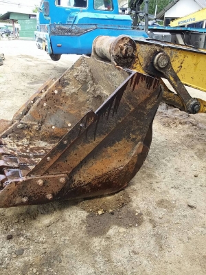 ขายอาหลั่ยแบคโฮ KOMATSU PC200-7 มีหลายรายการตามรูป ขายอาหลั่ยแบคโฮ KOMATSU PC200-7 มีหลายรายการตามรูป