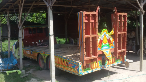 ขายรถสิบล้ออีซูสุสองเพลาหางปลาเครื่อง6bf1