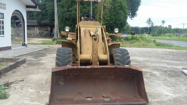 ต้องการขายรถตักFURUKAWA FL80 ต้องการขายรถตักFURUKAWA FL80