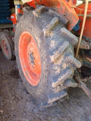 คูโบต้า 3001