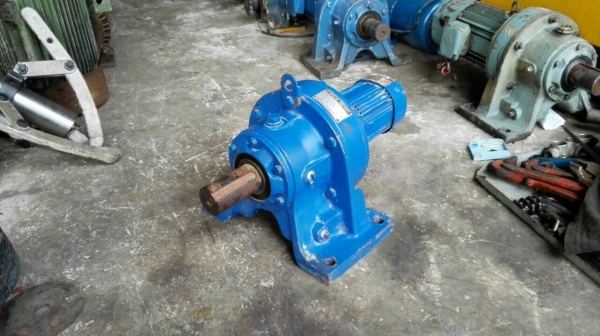 Sale>>มอเตอร์เกียร์ Sumitomo Cyclo Drive. 1/3 HP. 380 V. อัตราทด 1 : 731 ทดหนัก!!จัดไปหายากครับ..089-2499-123 นครปฐม