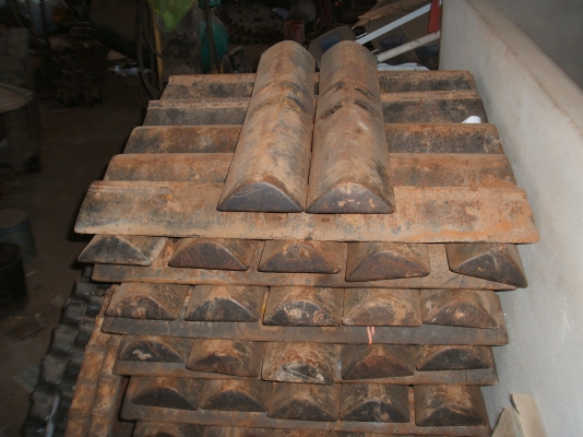 ขายใบแท็กแม็คโคร PC-200 - 120  มีให้เลือกหลายรุ่นหลายแบบ สนใจติดต่อสอบถาม 087-2267088