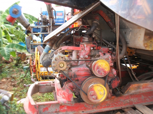 ขายรถเกี่ยวข้าวศักดิ์พัฒนา KM46 ตามสภาพ เครื่องยนต์ฮีโน่ 185 แรงม้า ปั้มไดกิ๋นส์ เบอร์ 22 ตัวเดินแม็คโคร PC-200