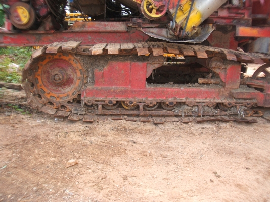 ขายรถเกี่ยวข้าวศักดิ์พัฒนา KM46 ตามสภาพ เครื่องยนต์ฮีโน่ 185 แรงม้า ปั้มไดกิ๋นส์ เบอร์ 22 ตัวเดินแม็คโคร PC-200