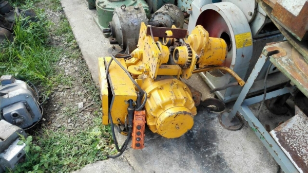 ******* Sold Out!! ******* รอกสลิง NIPPON HOIST ขนาด 1 ตัน ไฟ 380 V. สภาพสวย พร้อมใช้ 089-2499-123 นครปฐม