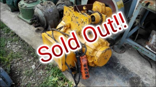 ******* Sold Out!! ******* รอกสลิง NIPPON HOIST ขนาด 1 ตัน ไฟ 380 V. สภาพสวย พร้อมใช้ 089-2499-123 นครปฐม