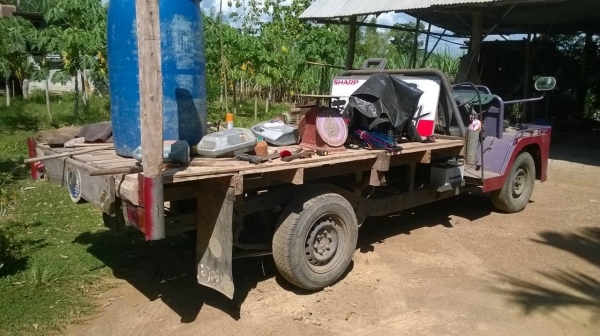 ขายรถอีแต๋น พื้นเรียบ คัสซี NISSAN BIG M เครื่อง BD25 ฝาแดงมัน ราคาต่อรองได้ครับ ขายรถอีแต๋น พื้นเรียบ คัสซี NISSAN BIG M เครื่อง BD25 ฝาแดงมัน ราคาต่อรองได้ครับ