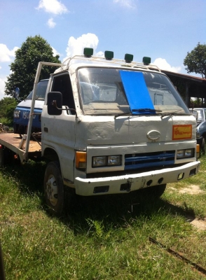 ขายหกล้อเทเลอร์ขึ้นแบคโฮ 60  หรือรถเกี่ยวข้าว ทะเบียนแจ้ง ม.79