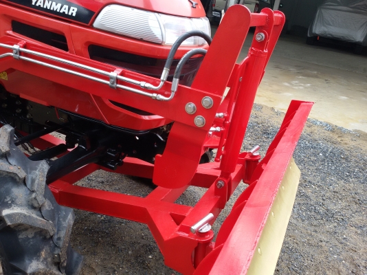 ปัญญาแทรคเตอร์ จัดให้ครับ ยันม่า EF494T ใบมีดคานล่างพร้อมโรตาลี่180!!!สภาพเดิมๆสวยๆ!!!ทำงาน 1,663ชม.จัดส่ง อ.คลองขลุง จ.กำแพงเพชร