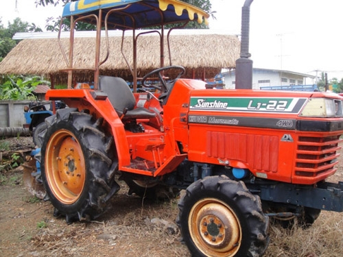 คูโบต้า L1-22 4 WD  รถไร่สีเดิม ใช้งานได้เลยครับ