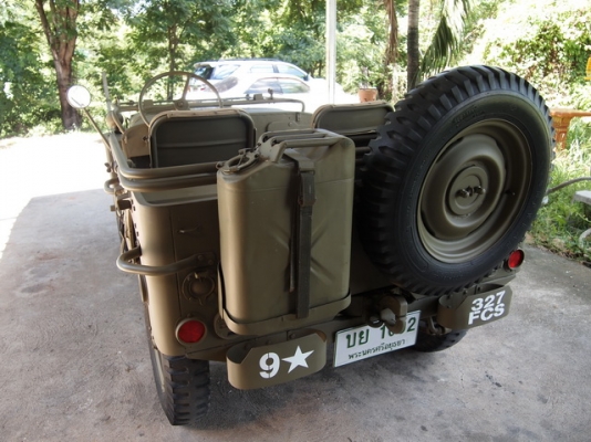 ขาย JEEP " ford " สวยๆ จบๆ พร้อมทะบียน ขาย JEEP " ford " สวยๆ จบๆ พร้อมทะบียน