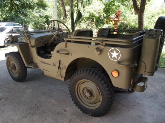 ขาย JEEP " ford " สวยๆ จบๆ พร้อมทะบียน ขาย JEEP " ford " สวยๆ จบๆ พร้อมทะบียน