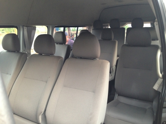 รถตู้มือสอง/ Toyota Hiace/ ปี 50/ เครื่องยนต์ 4 สูบ 2400 ซีซี ติดแก็ส CNG