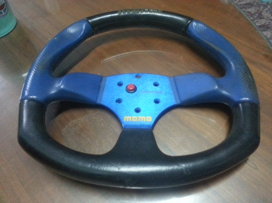 ขายพวงมาลัย momo  commando  แท้