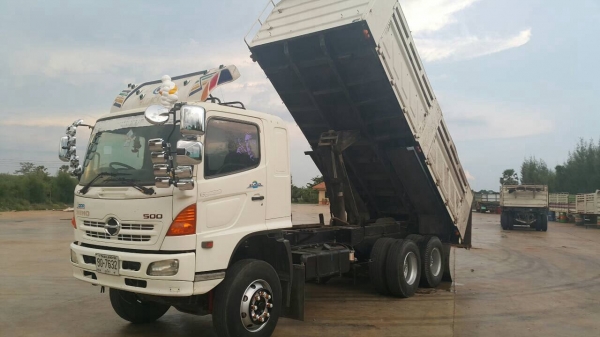 ขายด่วนฮีโน่เมกก้า320 ปี51 ดั้มสามมิตร พร้อมระบบลาก รถสวยเดิมบาง ขายด่วนฮีโน่เมกก้า320 ปี51 ดั้มสามมิตร พร้อมระบบลาก รถสวยเดิมบาง